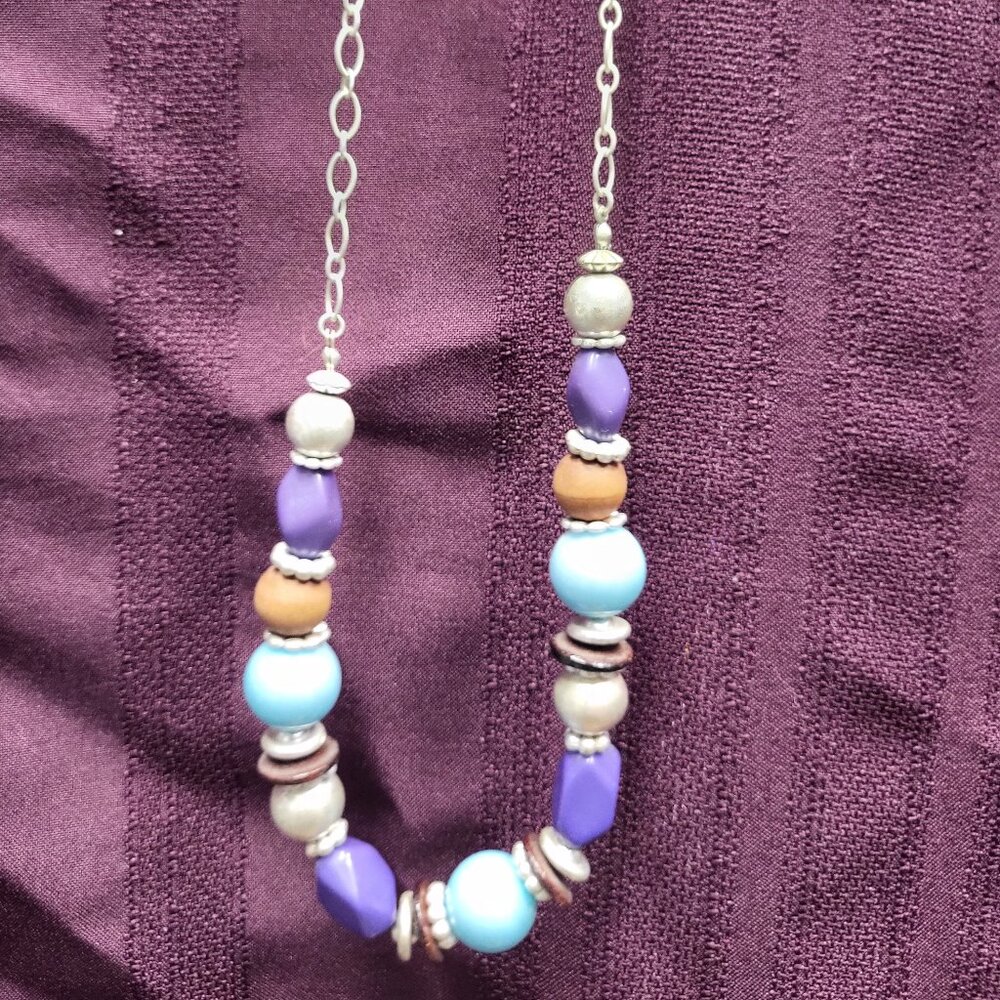 Colors of Blues Beaded necklace